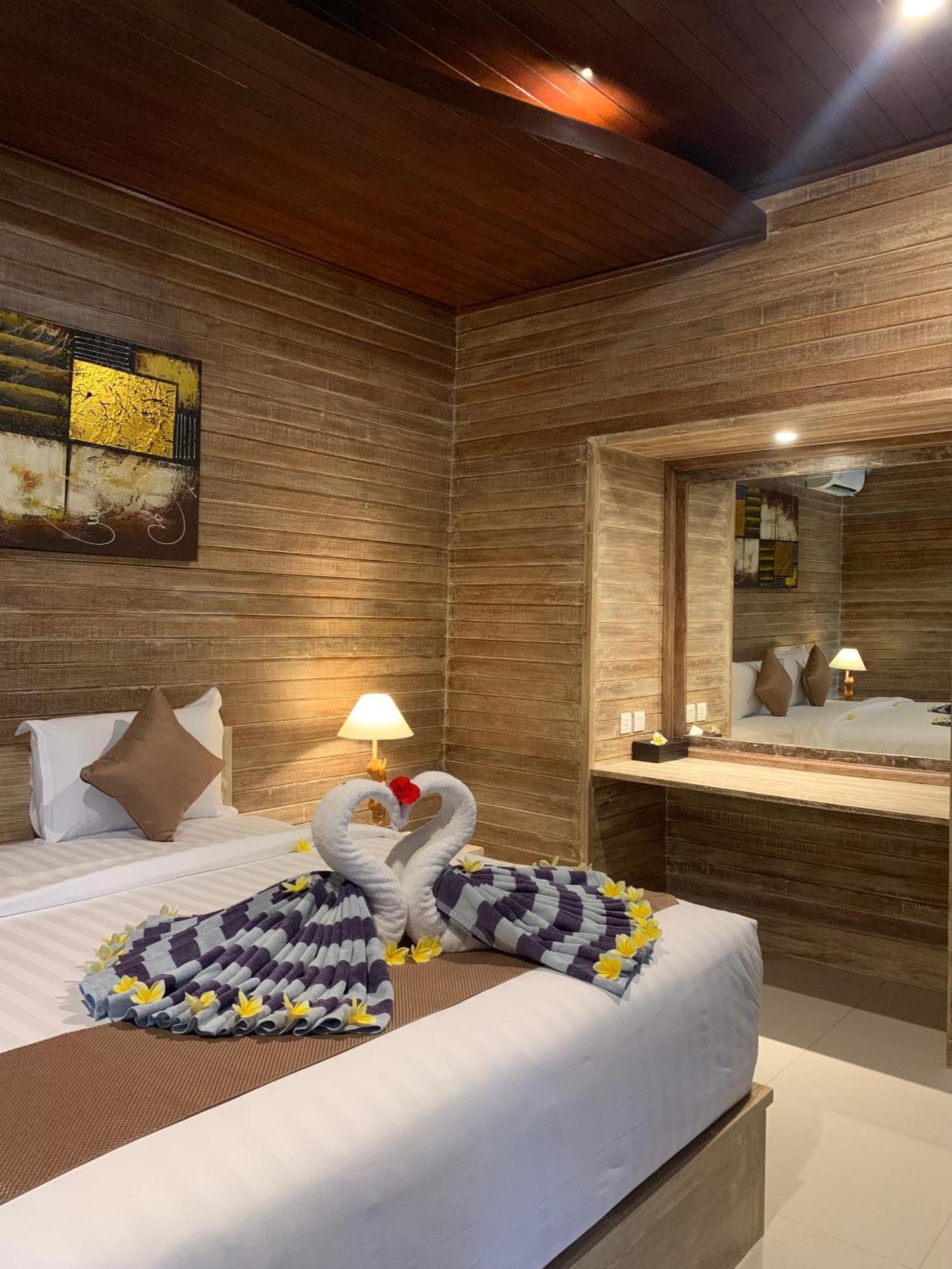 Jenggala Hill Hotel Нуса Лембонган Екстериор снимка