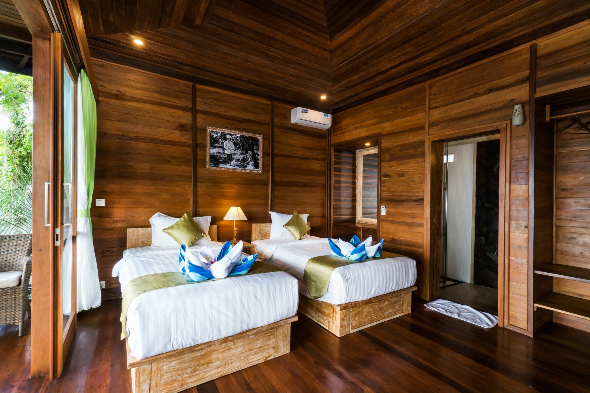 Jenggala Hill Hotel Нуса Лембонган Екстериор снимка