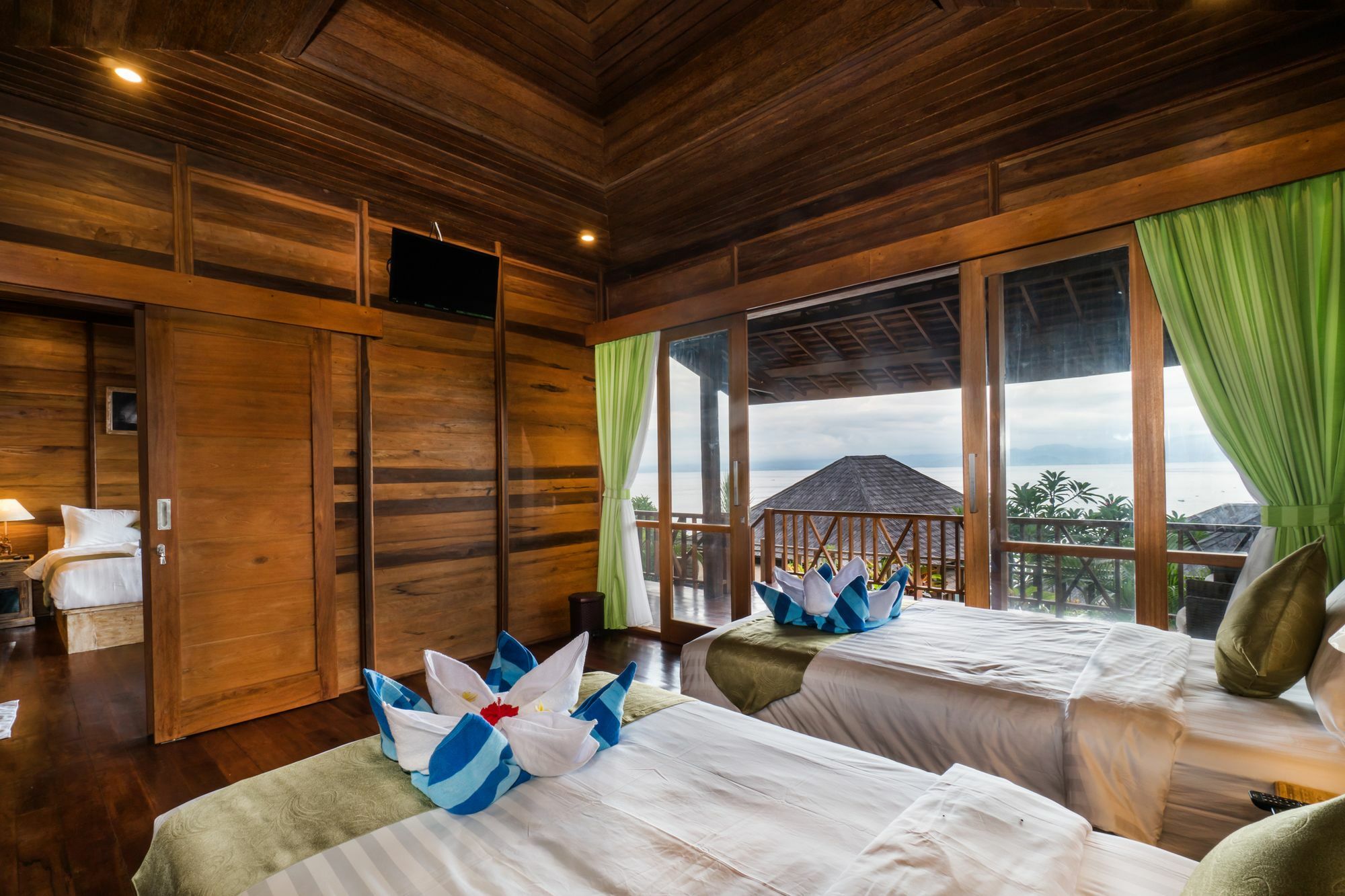 Jenggala Hill Hotel Нуса Лембонган Екстериор снимка