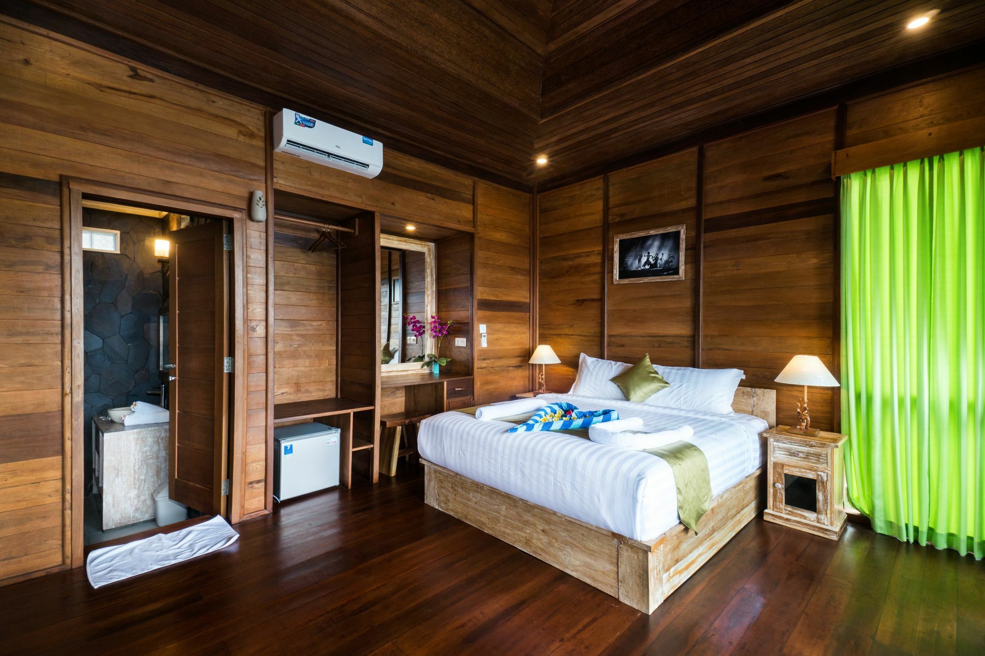 Jenggala Hill Hotel Нуса Лембонган Екстериор снимка